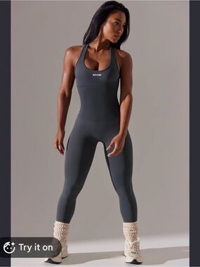 Bo+Tee Petite Cutout Jumpsuit in Gray Small